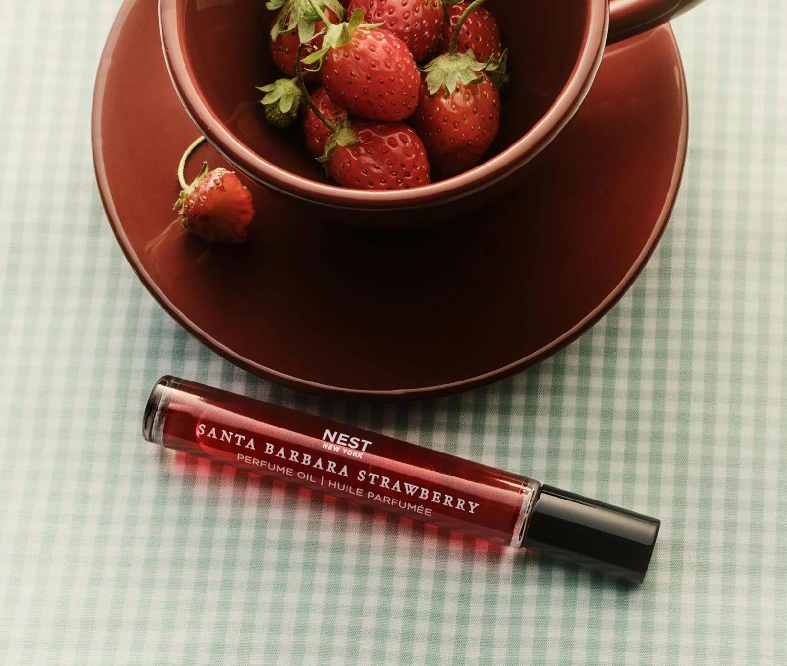 NEST New York Santa Barbara Strawberry Perfume Oil - Thumbnail 4
